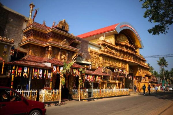 Peringottukara Devasthanam Sree Vishnumaya Kuttichathan Swami Temple peringottukara-devasthanam-sree-vishnumaya-kuttichathan-swami-temple